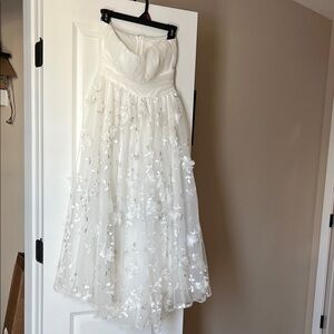 Selfie Leslie White Floral Dress